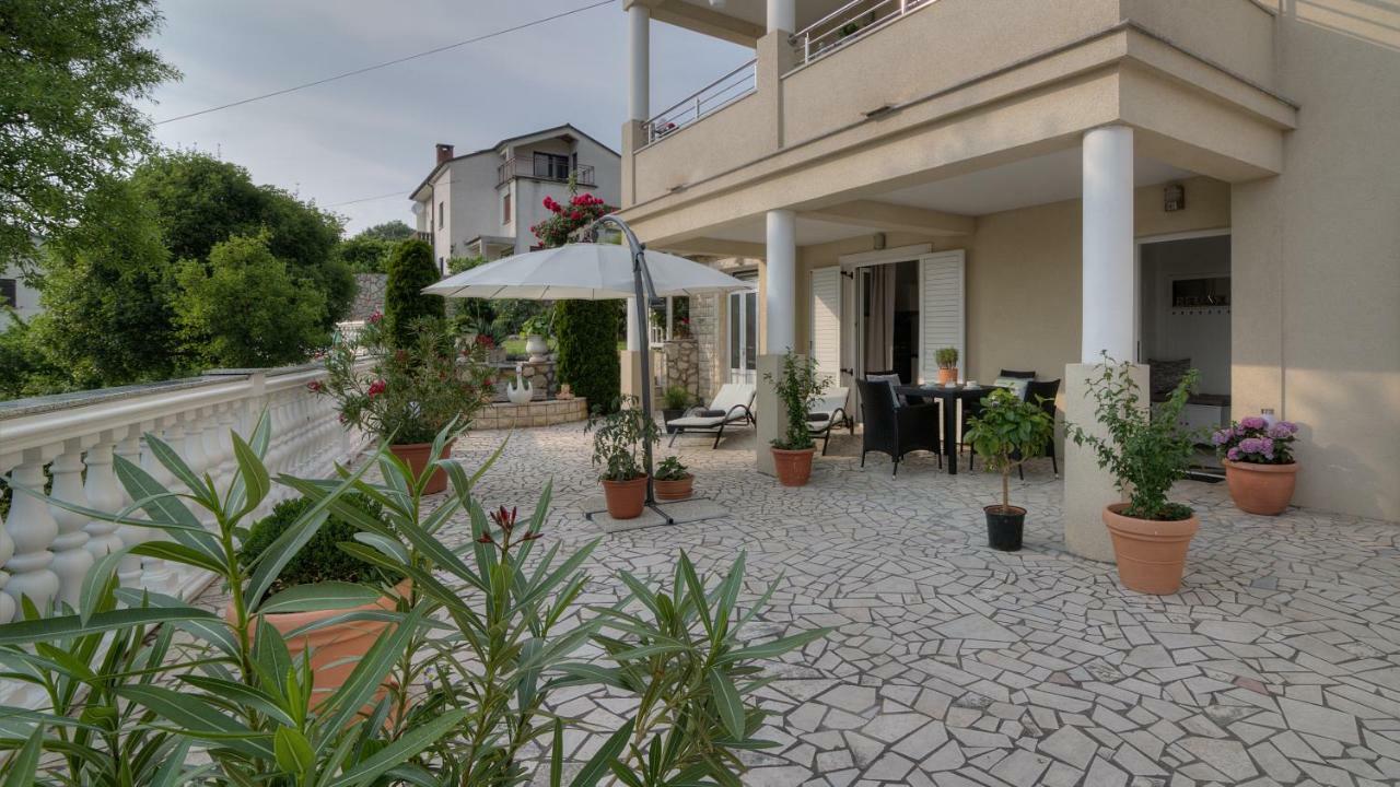 Apartment Barbara Сень Екстер'єр фото