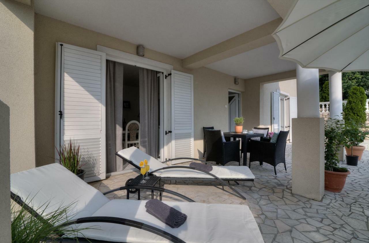 Apartment Barbara Сень Екстер'єр фото