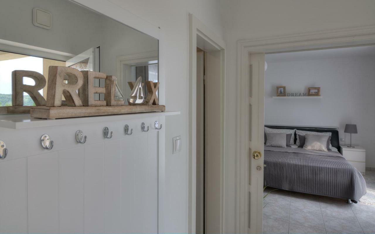 Apartment Barbara Сень Екстер'єр фото