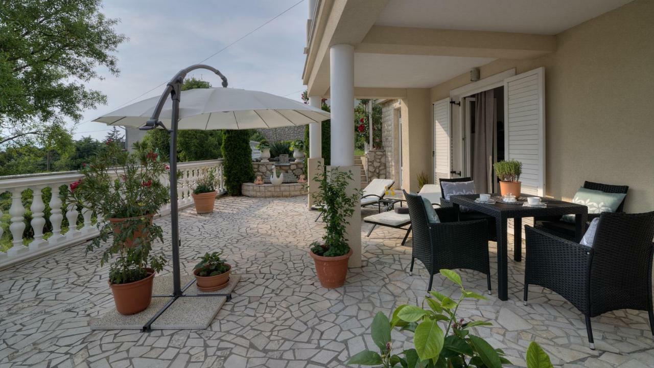 Apartment Barbara Сень Екстер'єр фото